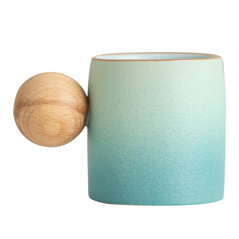 Gradient keraaminen muki puinen pallokahva kotilahjaksi
