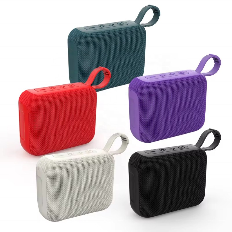 Kannettava langaton Bluetooth-kaiutin ulkokäyttöön